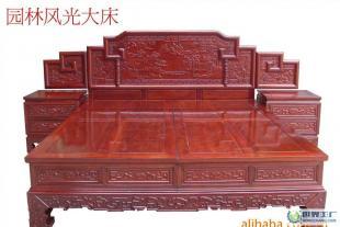 红木家具的艺术魅力 园林风光床的独特韵味